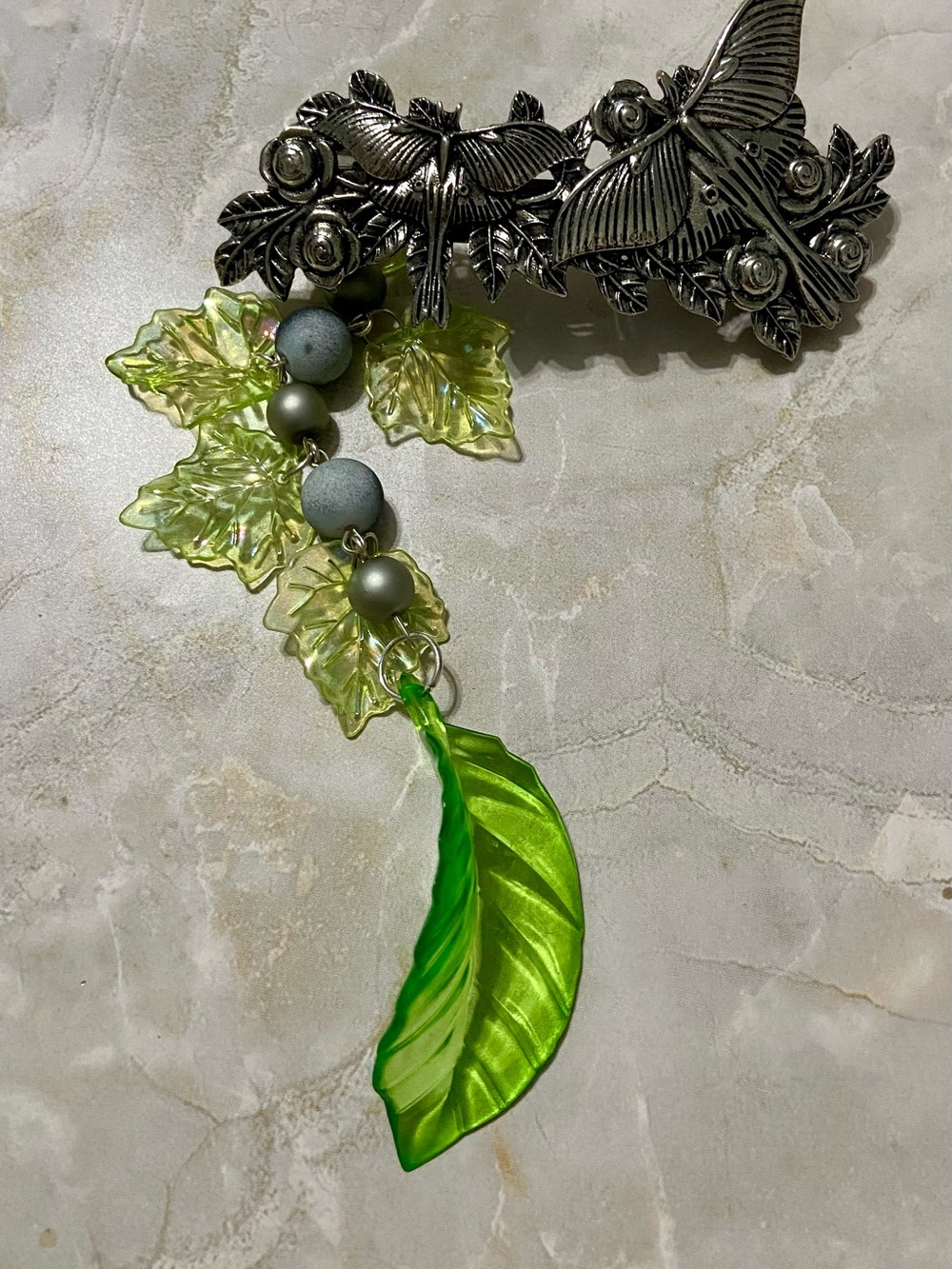 Green Leaf Dangle Hair Brooch with Beads